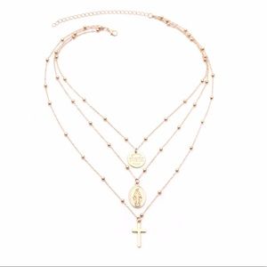 ✨Gold Layer Necklace NWOT✨